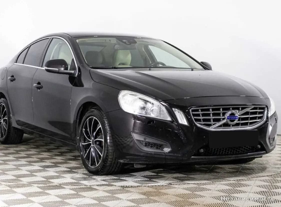 Volvo S60 2012 с пробегом — фото 3