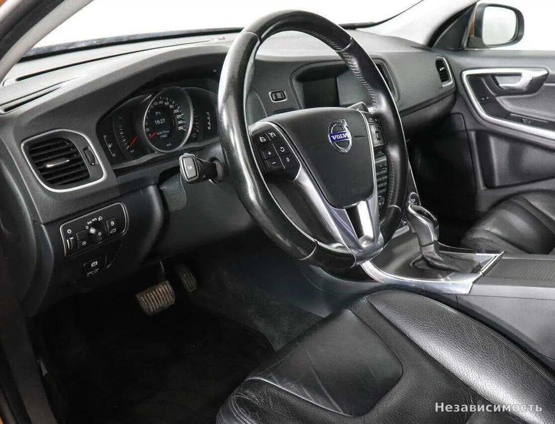 Volvo S60 2013 с пробегом — фото 9