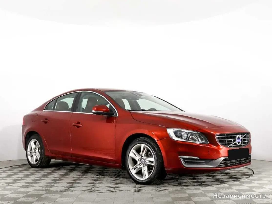 Volvo S60 2014 с пробегом — фото 3