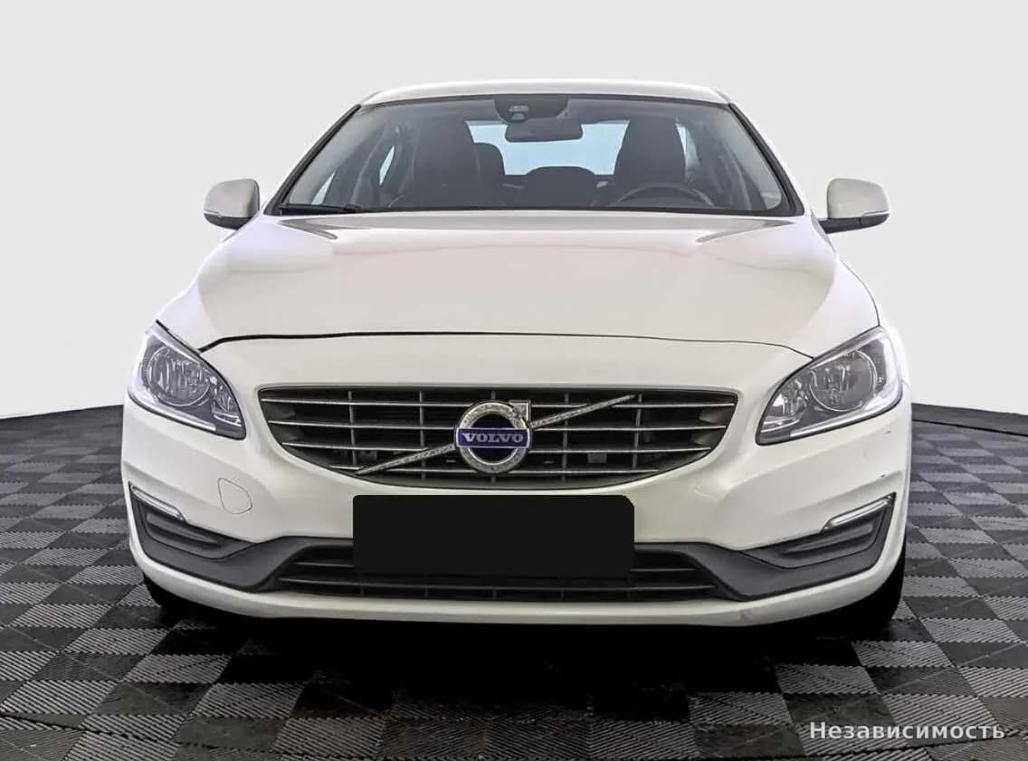 Volvo S60 2017 с пробегом — фото 2
