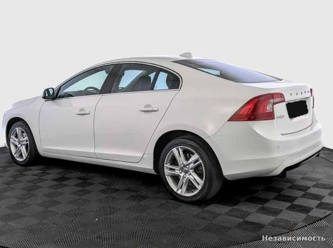 Volvo S60 2016 с пробегом — фото 7