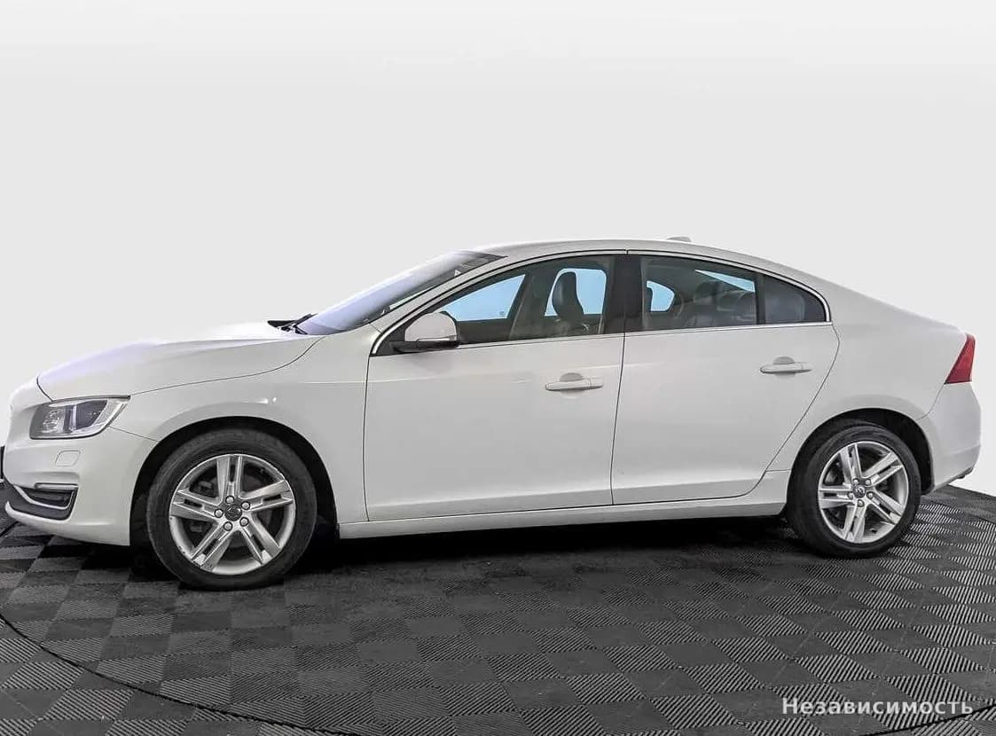 Volvo S60 2016 с пробегом — фото 8