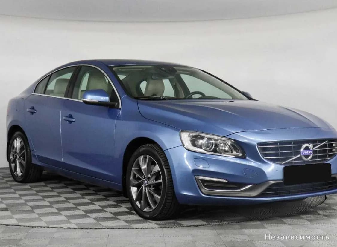 Volvo S60 2014 с пробегом — фото 3