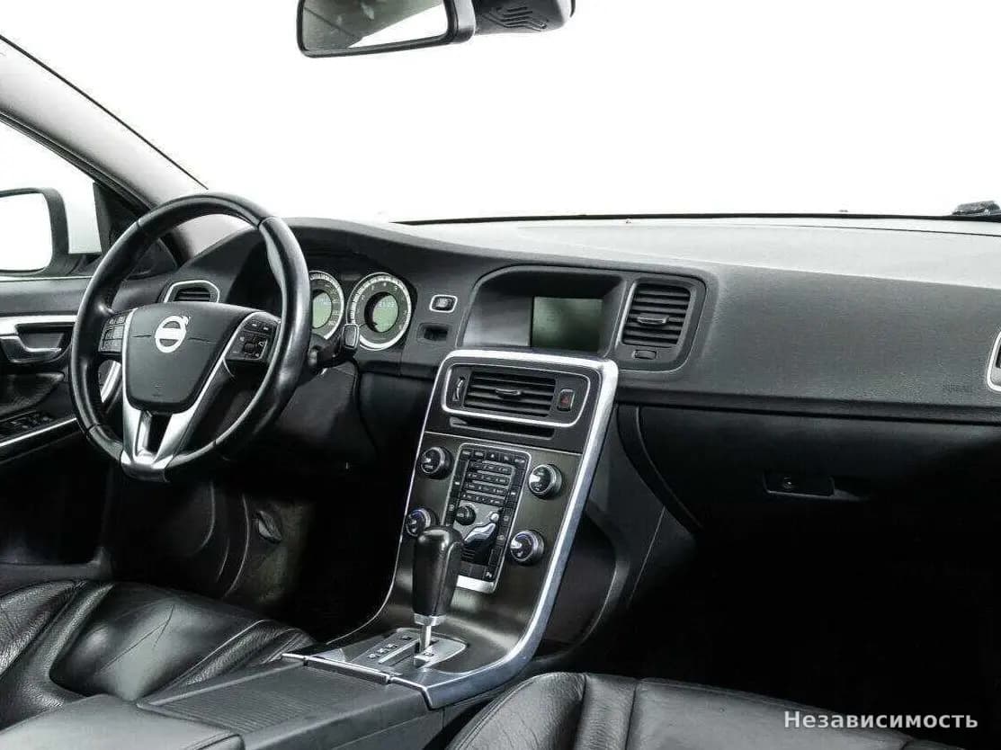 Volvo S60 2012 с пробегом — фото 9