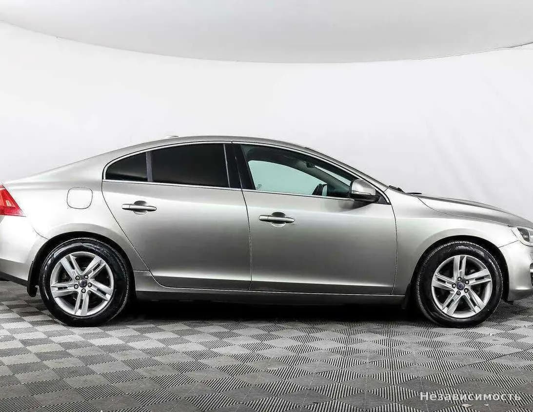 Volvo S60 2014 с пробегом — фото 4