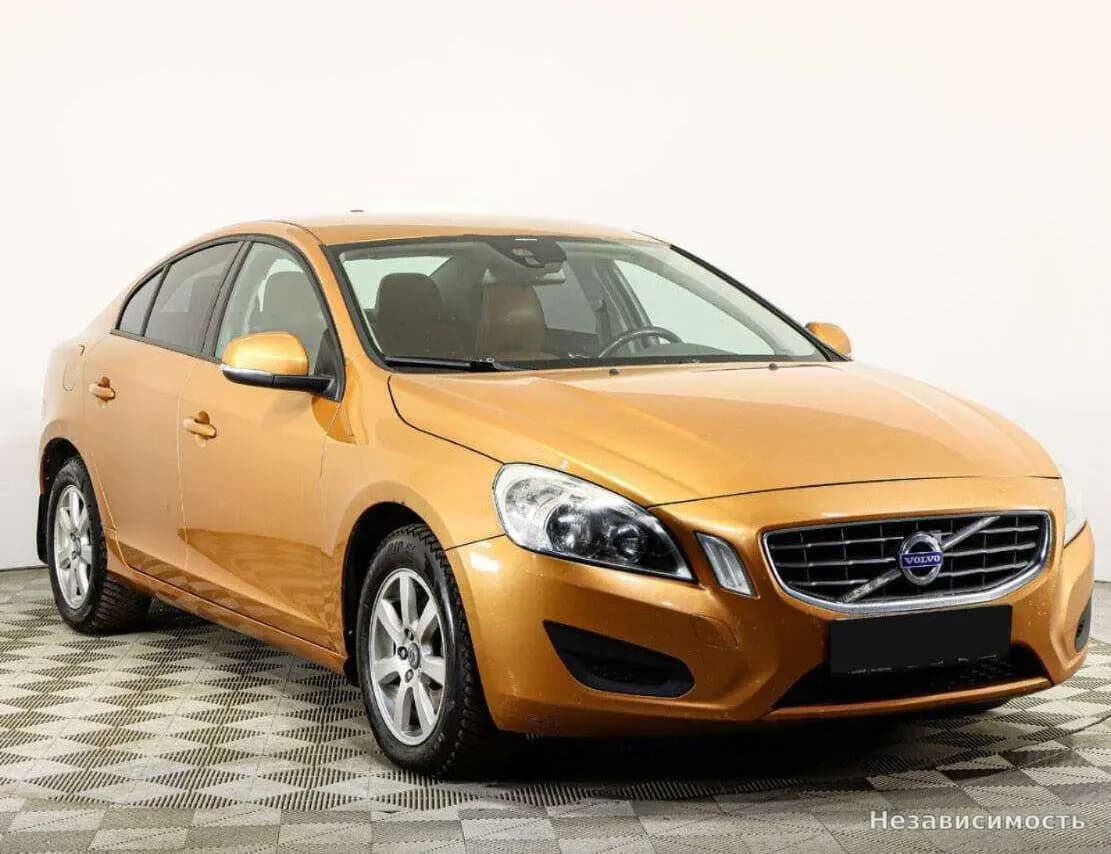 Volvo S60 2012 с пробегом — фото 3