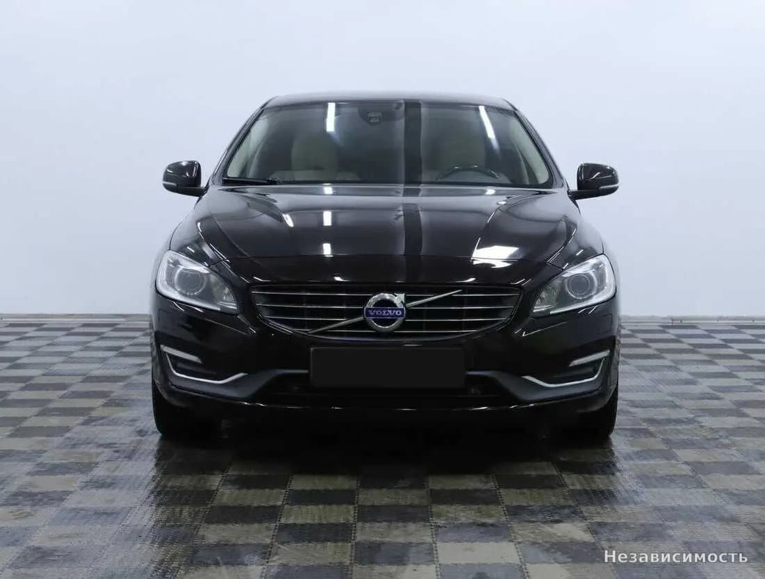 Volvo S60 2014 с пробегом — фото 2