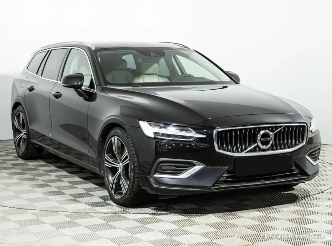 Volvo V60 2018 с пробегом — фото 3