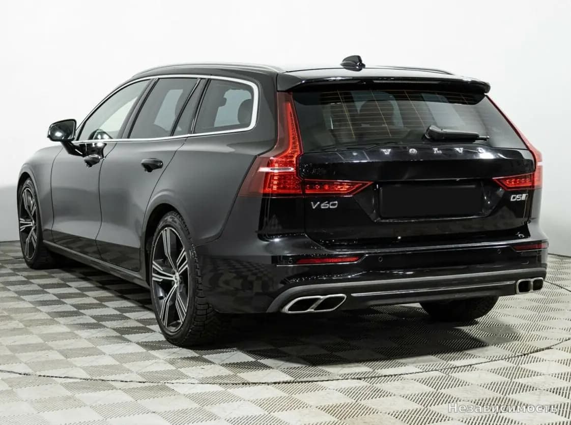 Volvo V60 2018 с пробегом — фото 7