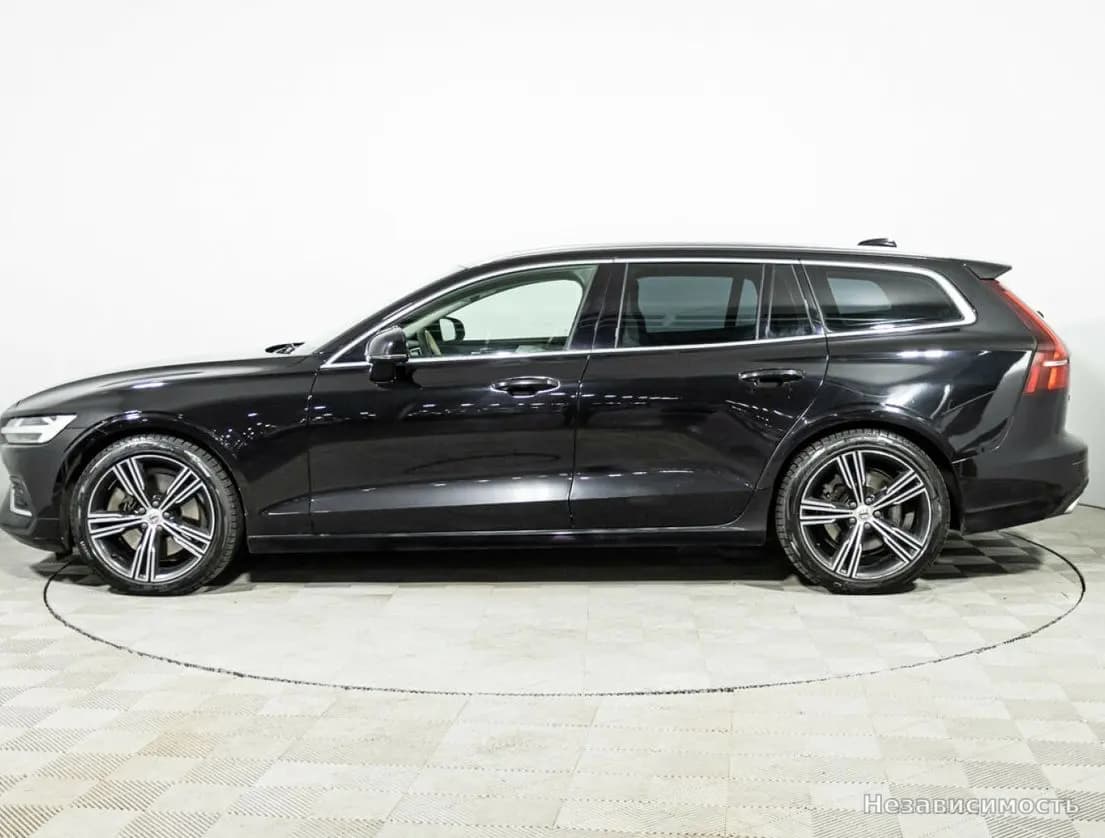 Volvo V60 2018 с пробегом — фото 8