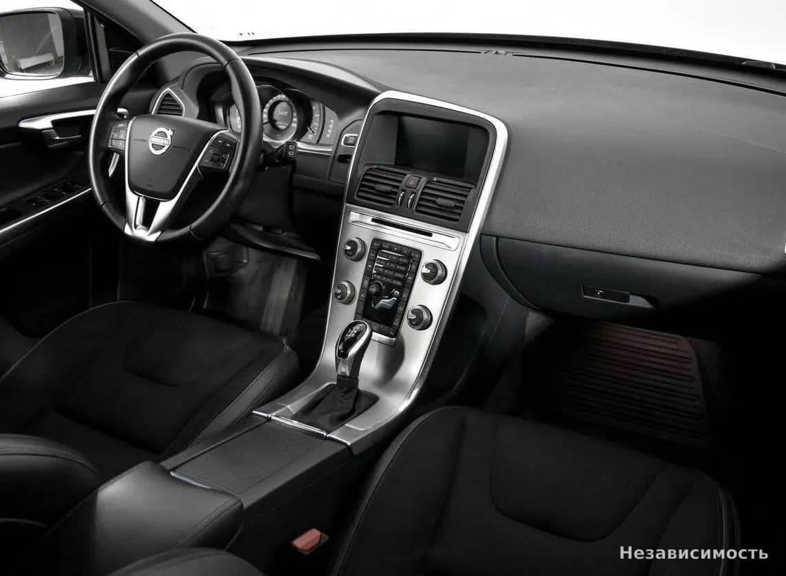 Volvo XC60 2017 с пробегом — фото 9