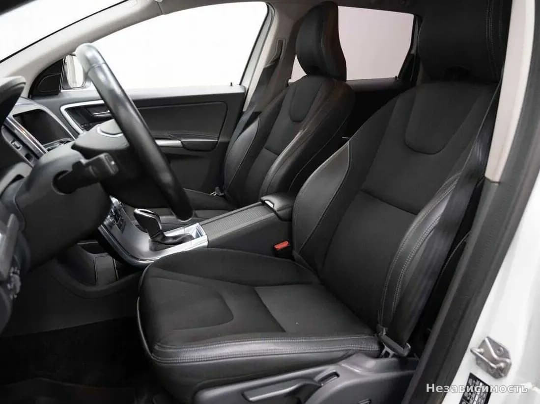 Volvo XC60 2017 с пробегом — фото 8
