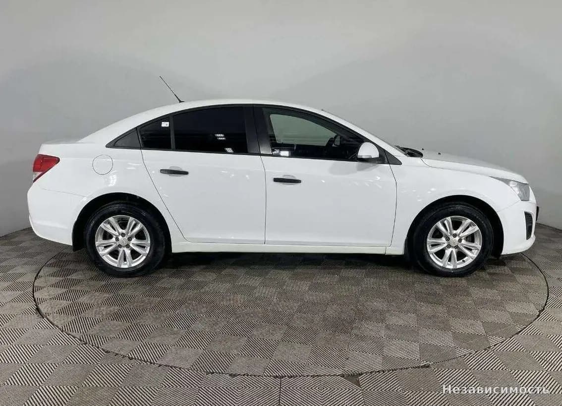 Chevrolet Cruze 2014 с пробегом — фото 4