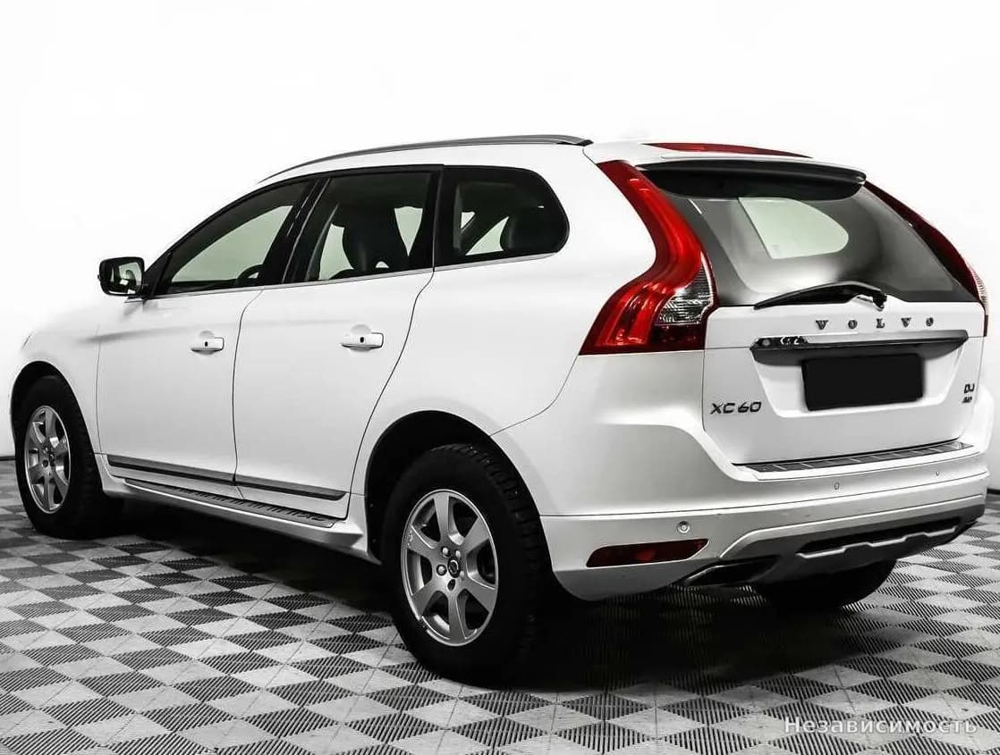 Volvo XC60 2015 с пробегом — фото 7