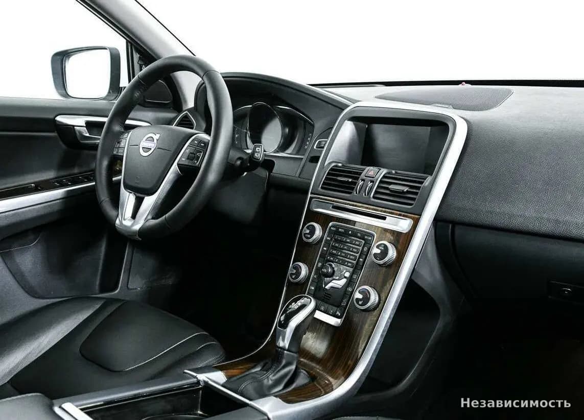 Volvo XC60 2015 с пробегом — фото 9