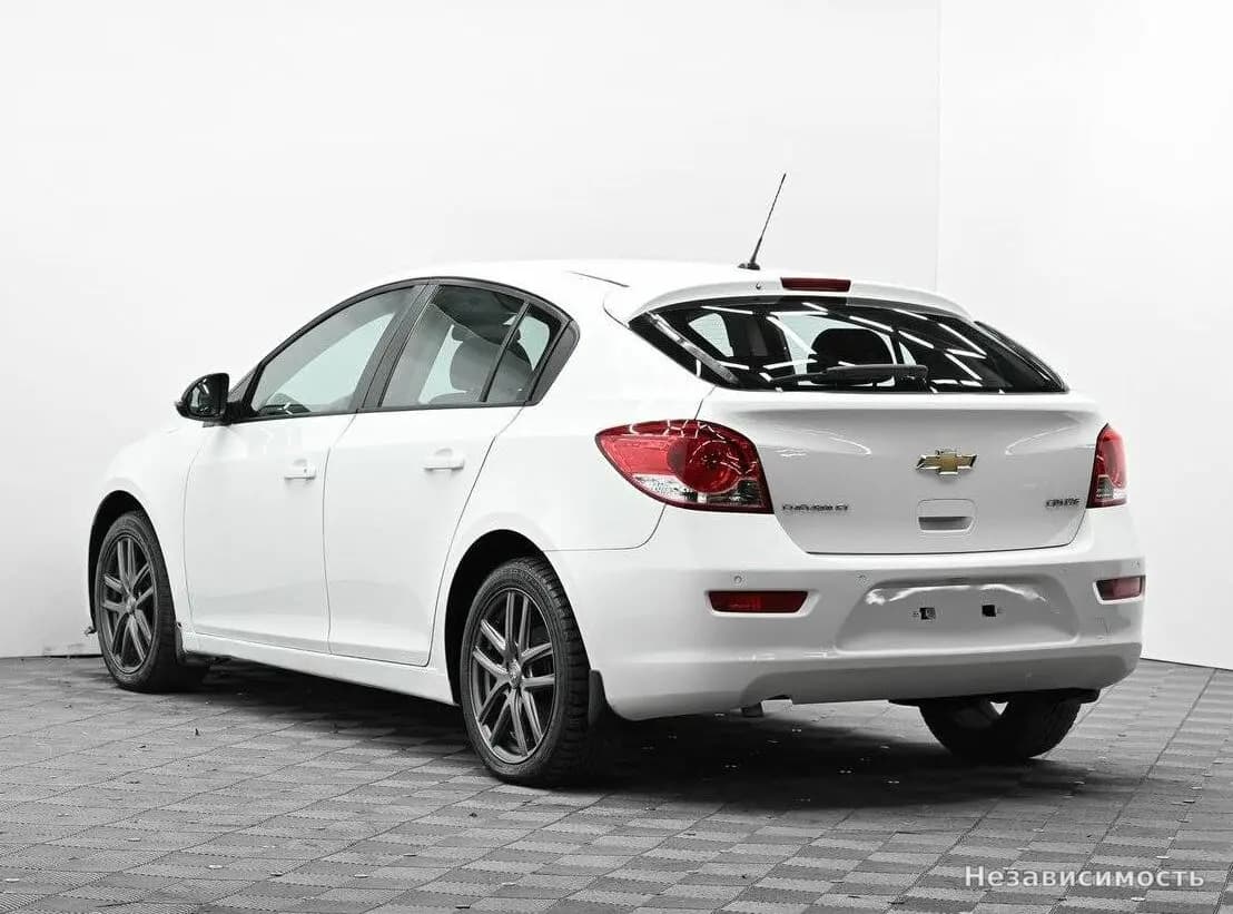 Chevrolet Cruze 2013 с пробегом — фото 3