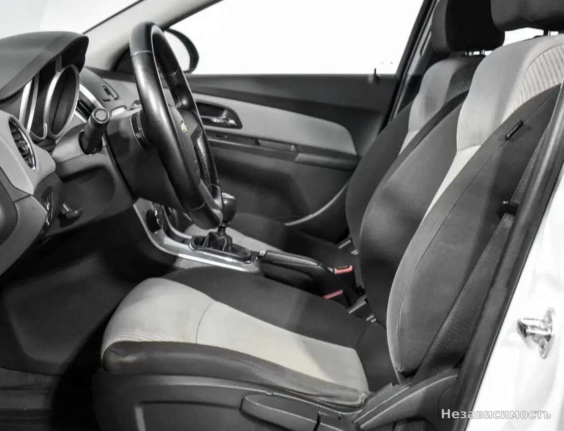 Chevrolet Cruze 2014 с пробегом — фото 10