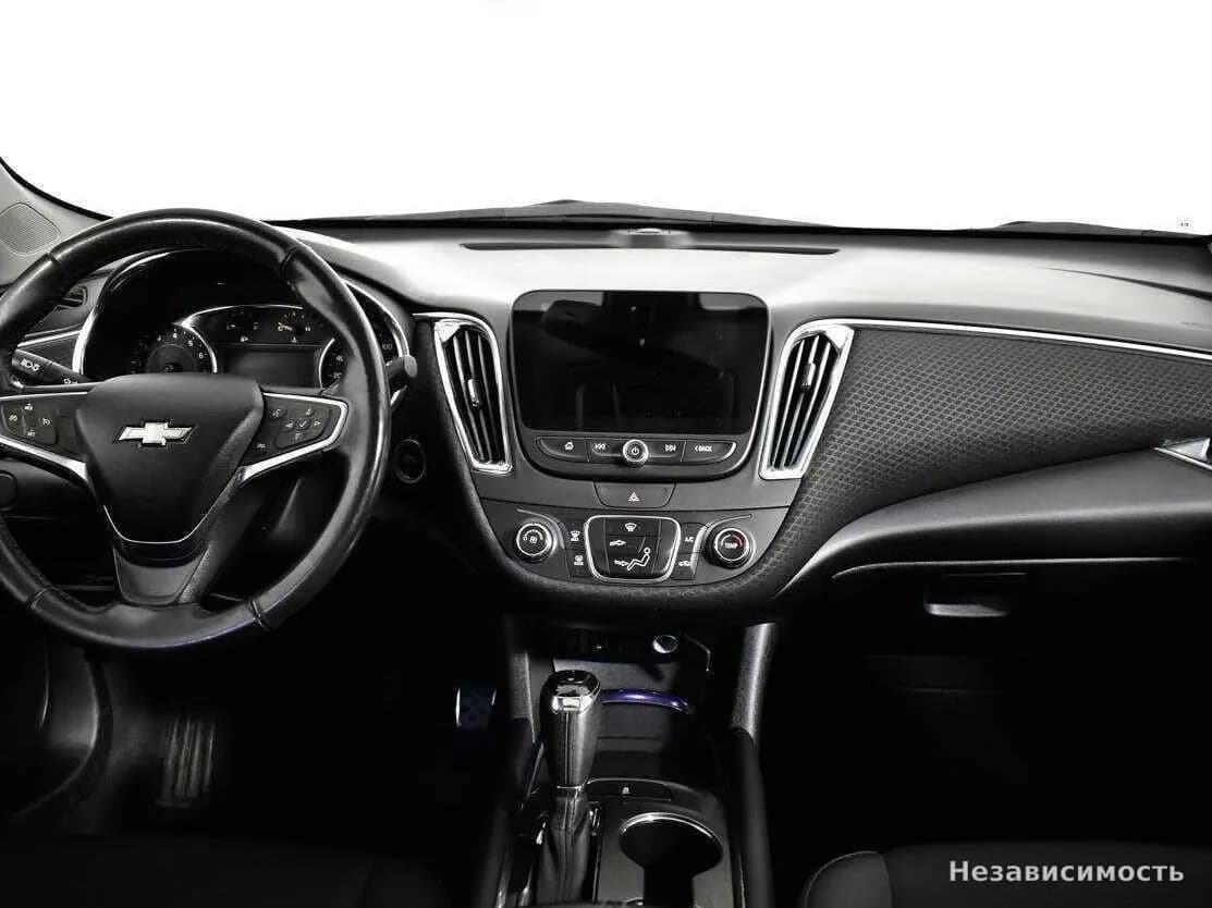 Chevrolet Malibu 2017 с пробегом — фото 10