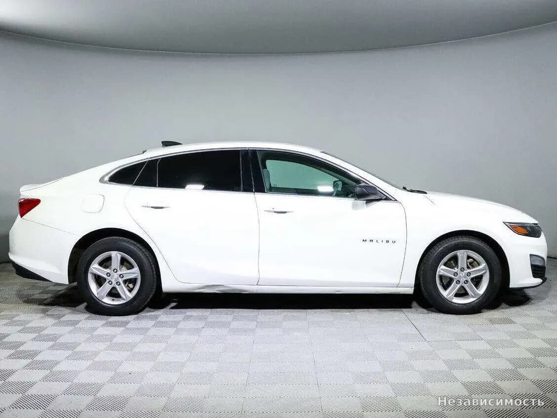 Chevrolet Malibu 2019 с пробегом — фото 4