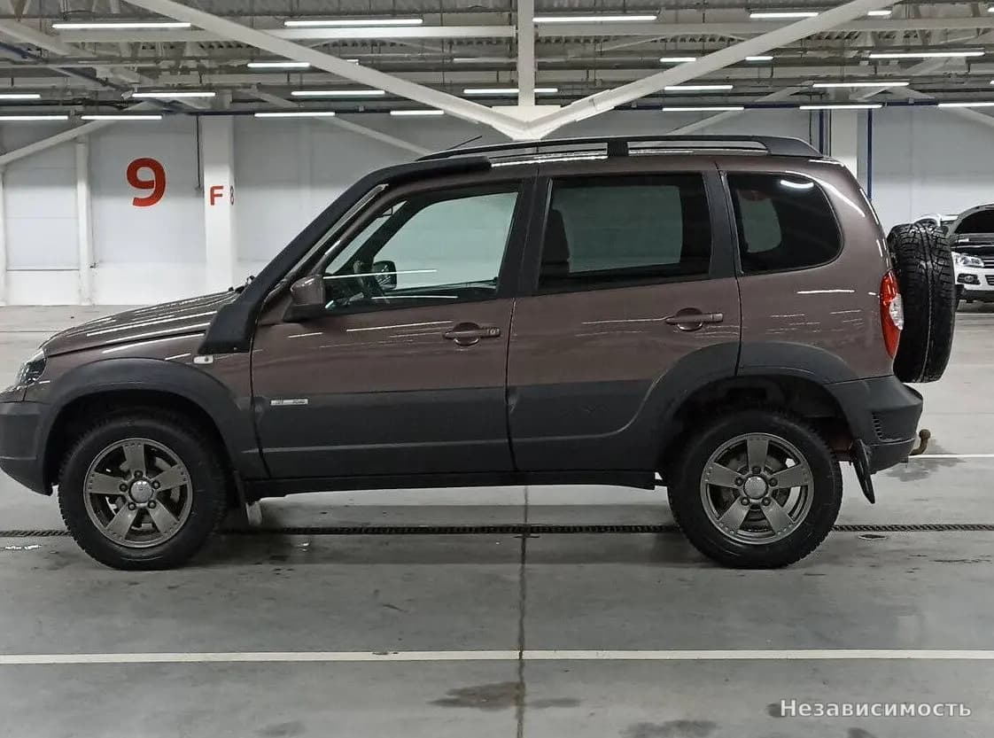 Chevrolet Niva 2018 с пробегом — фото 8