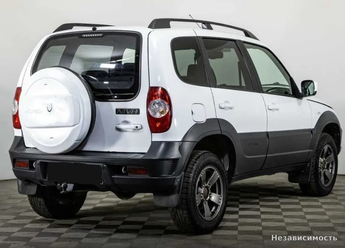 Chevrolet Niva 2018 с пробегом — фото 3
