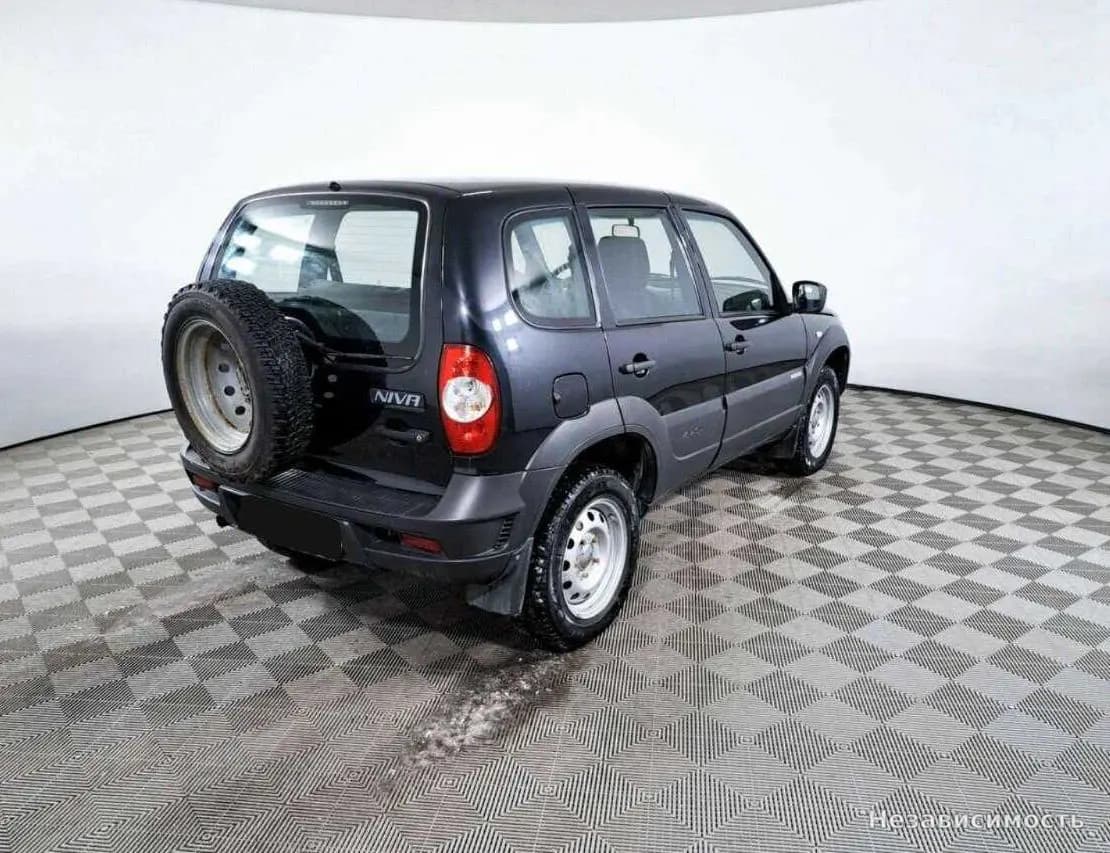 Chevrolet Niva 2018 с пробегом — фото 5