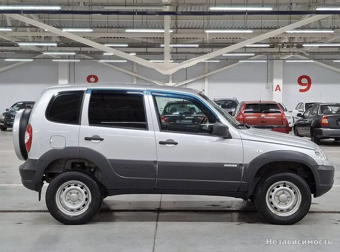 Chevrolet Niva 2018 с пробегом — фото 4