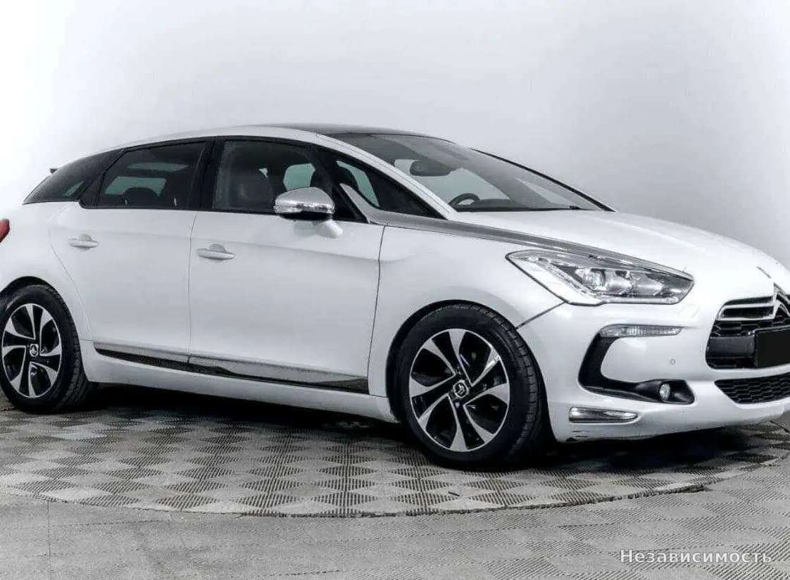 Citroen DS5 2013 с пробегом — фото 3