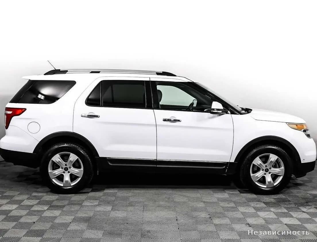 Ford Explorer 2014 с пробегом — фото 4