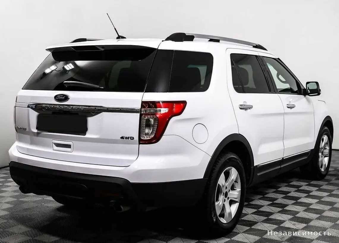 Ford Explorer 2014 с пробегом — фото 5