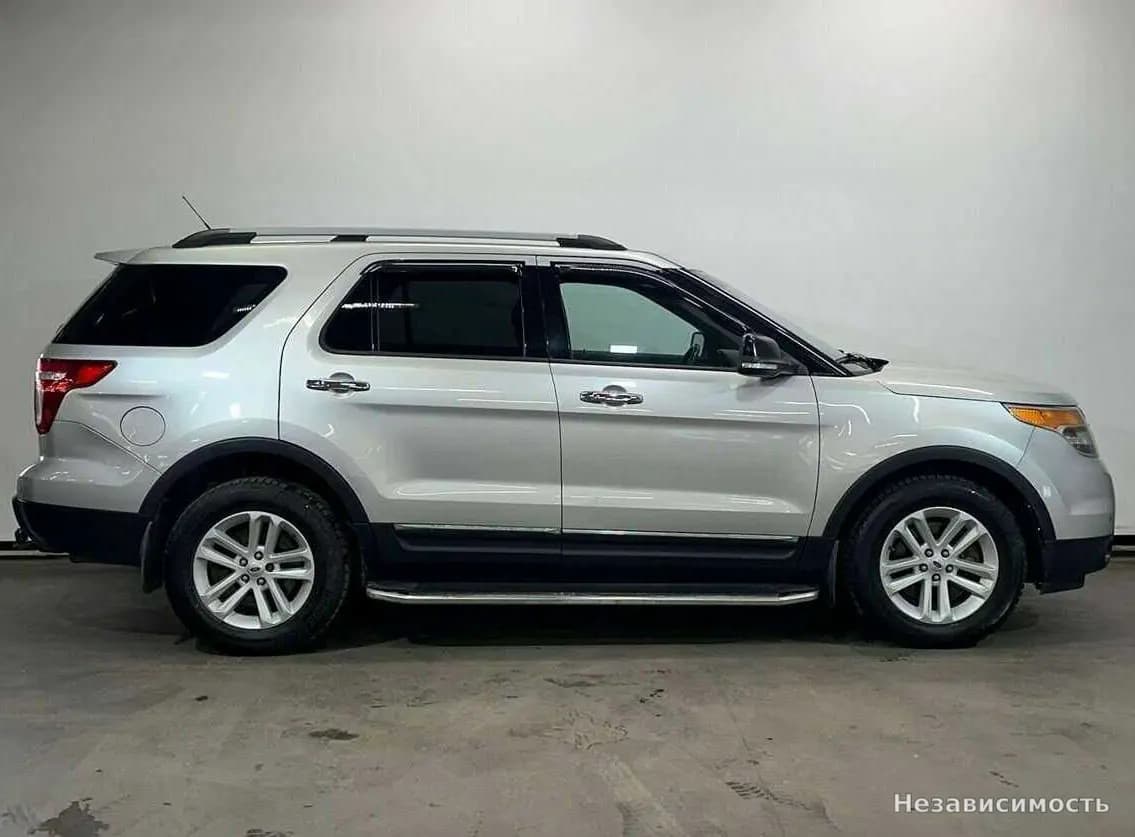 Ford Explorer 2013 с пробегом — фото 4