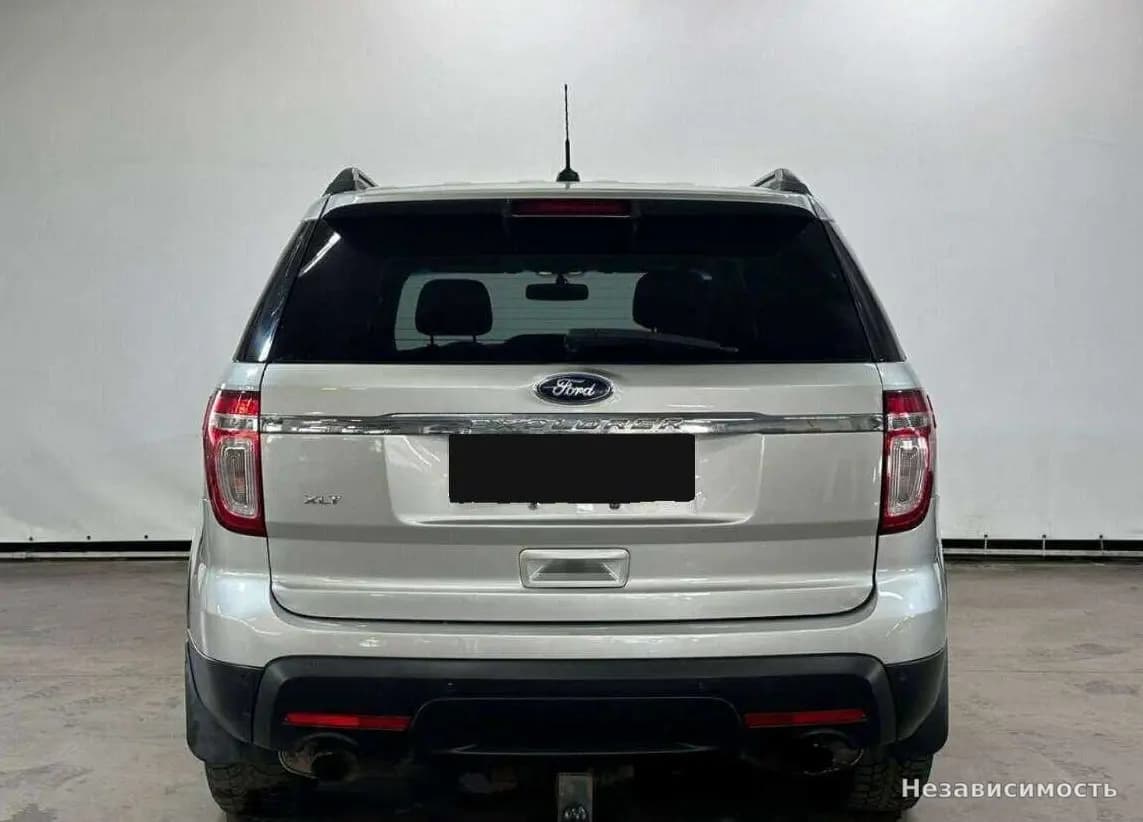 Ford Explorer 2013 с пробегом — фото 6