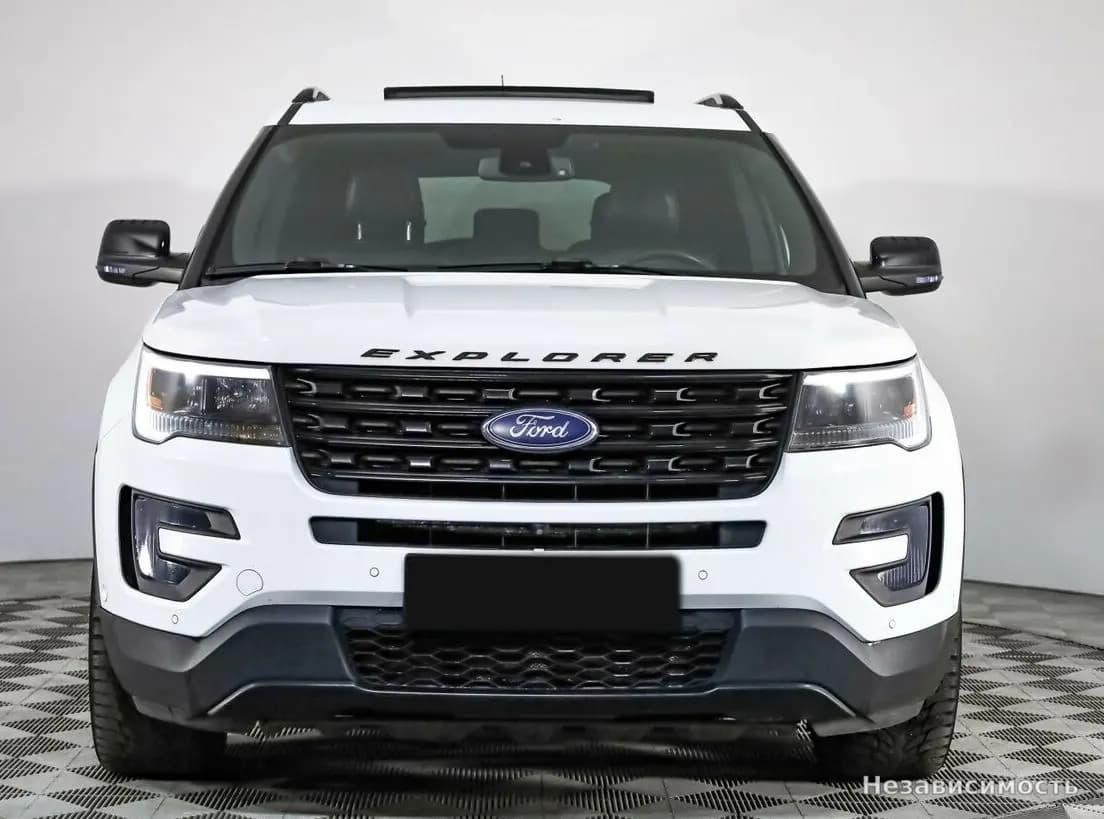 Ford Explorer 2015 с пробегом — фото 2