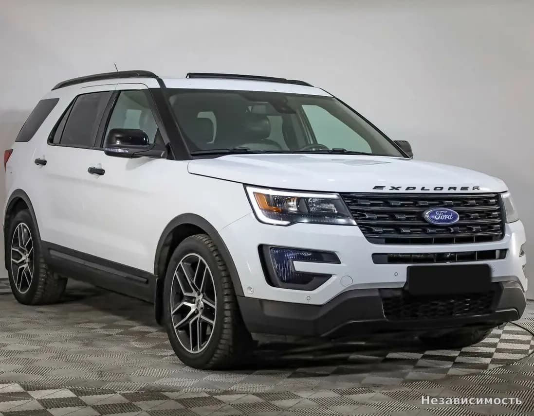 Ford Explorer 2015 с пробегом — фото 3