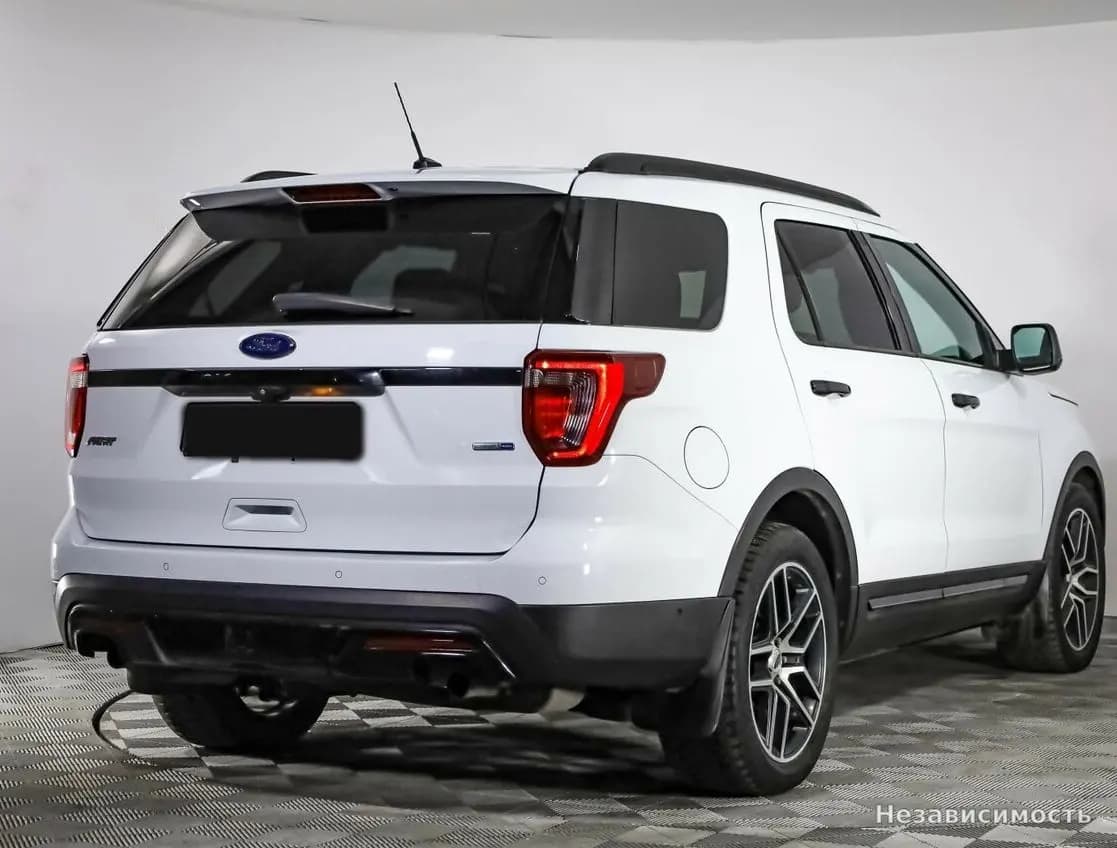 Ford Explorer 2015 с пробегом — фото 5