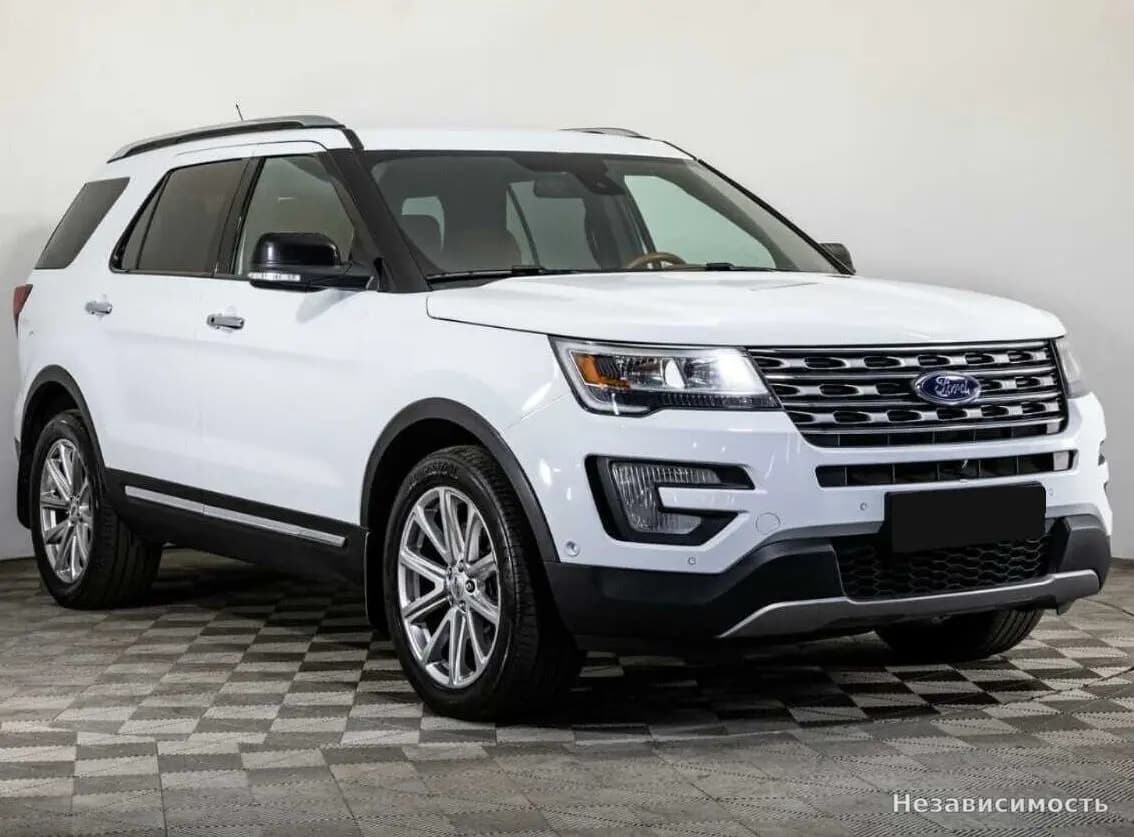 Ford Explorer 2016 с пробегом — фото 3