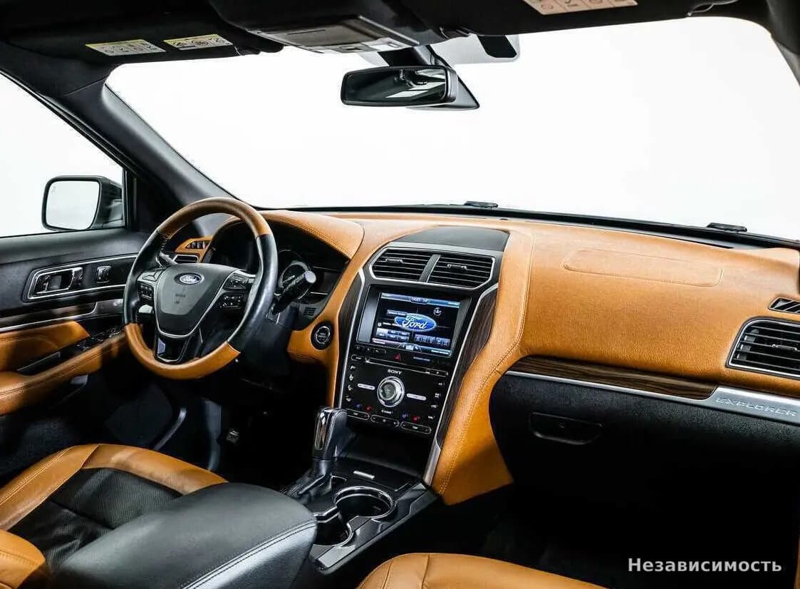 Ford Explorer 2016 с пробегом — фото 7