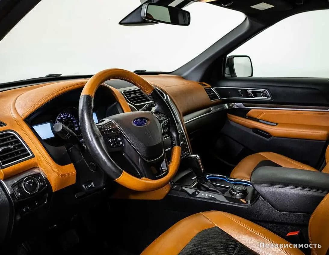 Ford Explorer 2016 с пробегом — фото 9