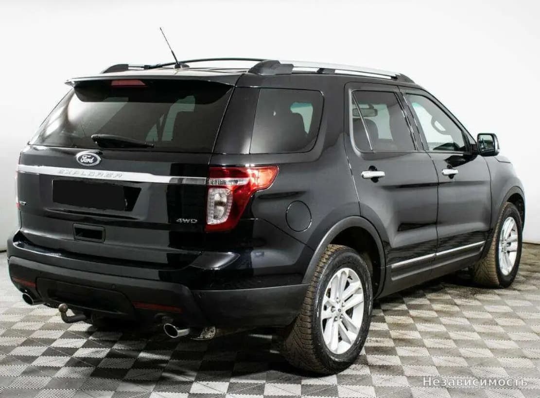 Ford Explorer 2014 с пробегом — фото 4