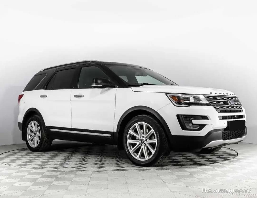 Ford Explorer 2017 с пробегом — фото 3