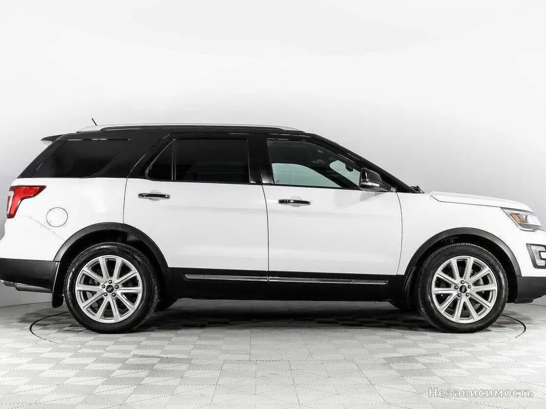 Ford Explorer 2017 с пробегом — фото 4