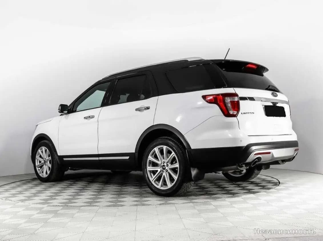 Ford Explorer 2017 с пробегом — фото 7