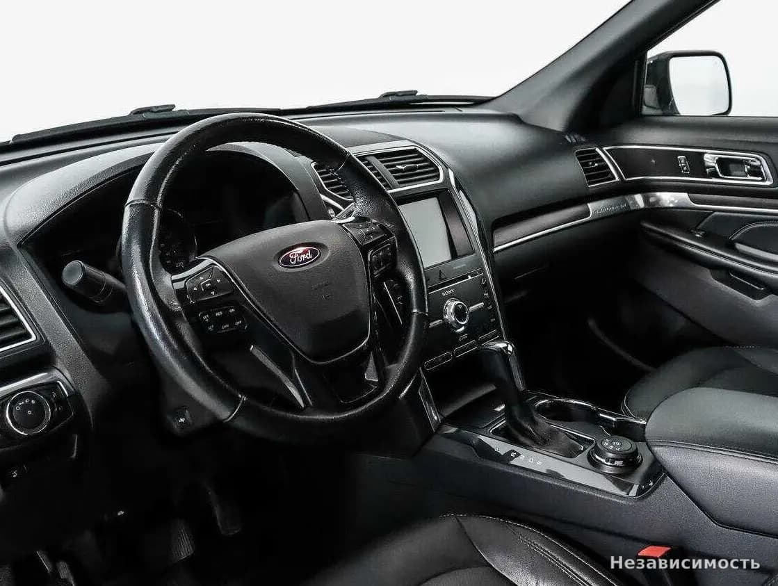 Ford Explorer 2017 с пробегом — фото 9