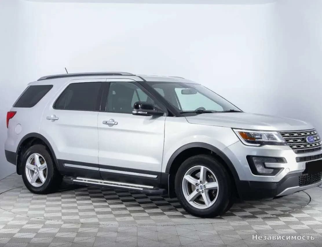 Ford Explorer 2017 с пробегом — фото 3