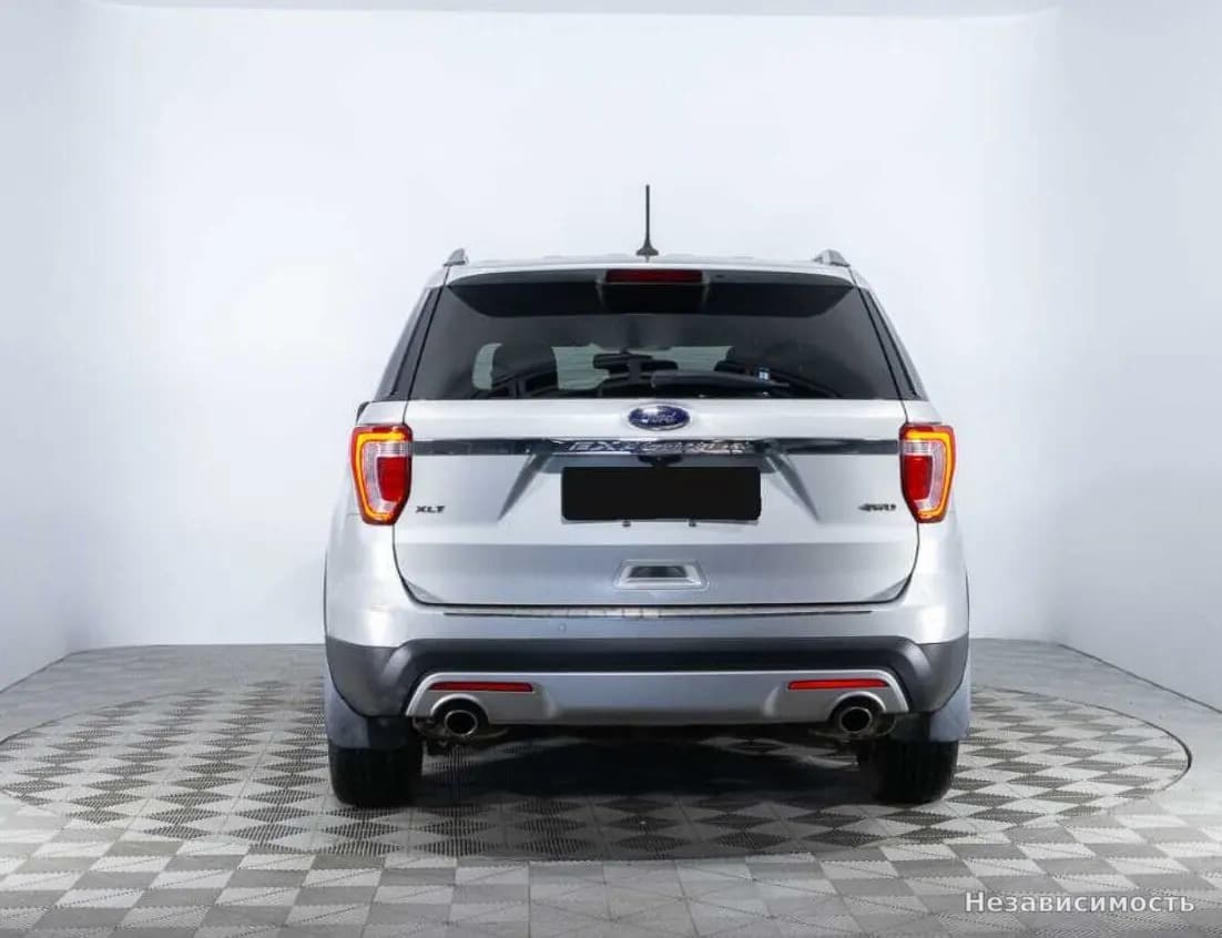 Ford Explorer 2017 с пробегом — фото 6