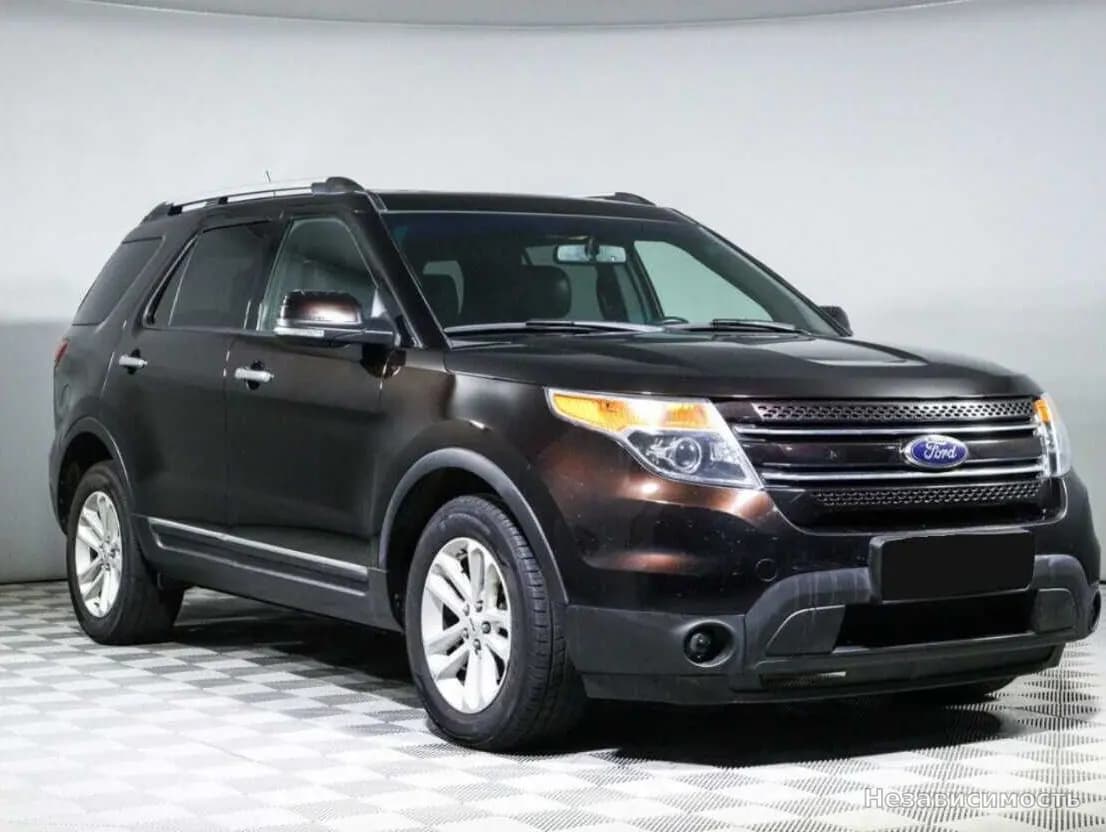 Ford Explorer 2012 с пробегом — фото 3