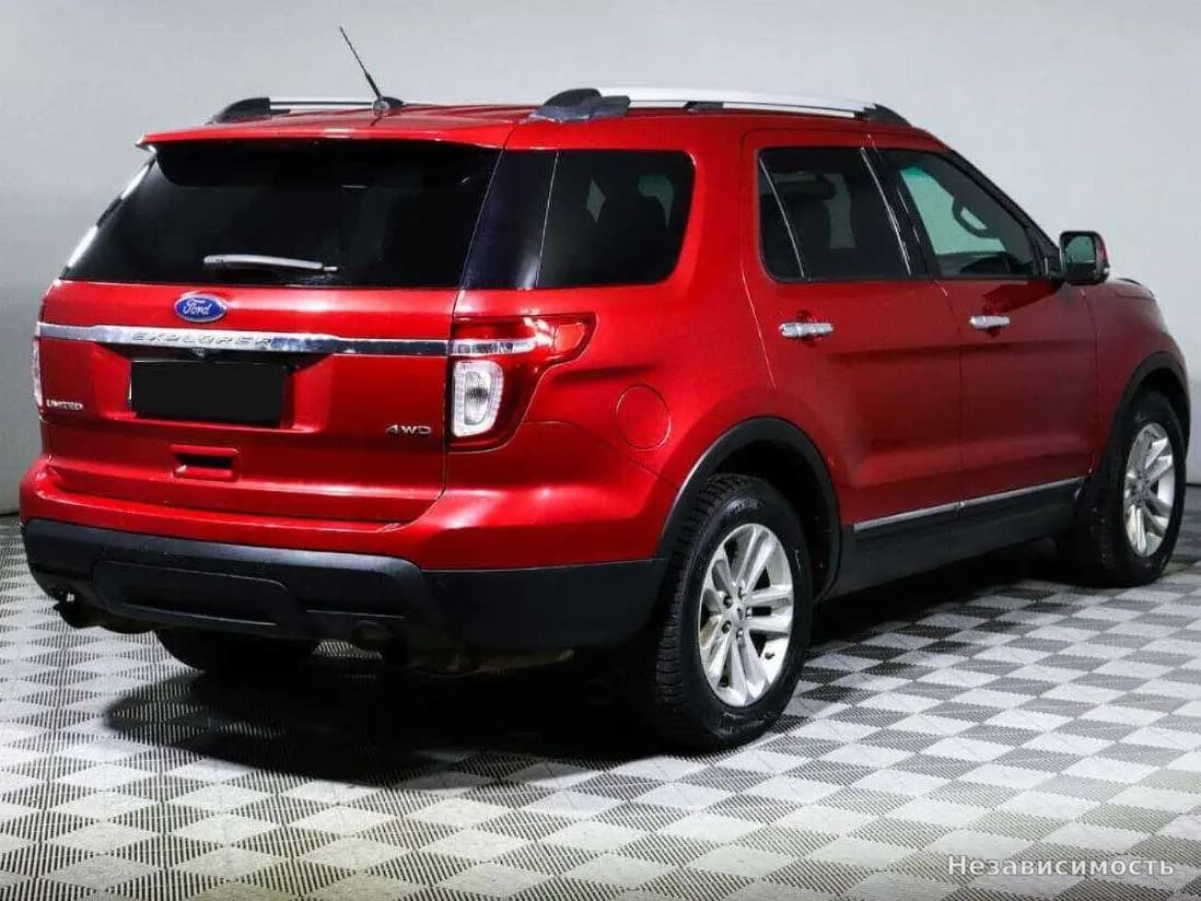 Ford Explorer 2012 с пробегом — фото 3