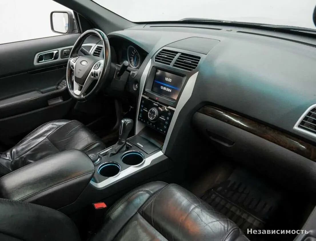 Ford Explorer 2013 с пробегом — фото 7