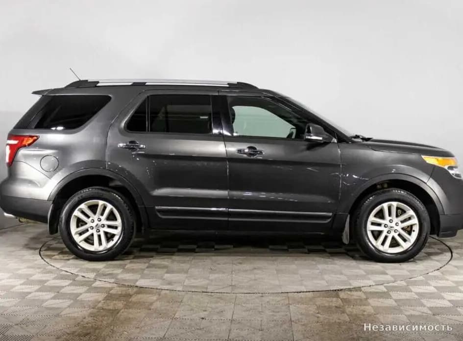 Ford Explorer 2015 с пробегом — фото 4