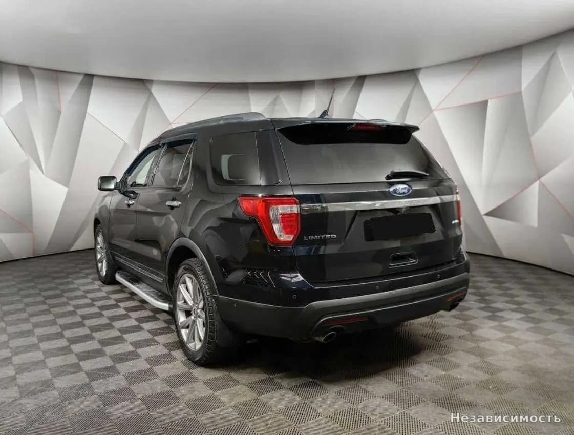 Ford Explorer 2017 с пробегом — фото 4
